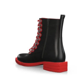 Bottines à Semelle Robuste 13943 13 Bottines à Semelle Robuste 13943 -Stripped Boutique 12345 3 0 1