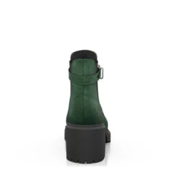 Chelsea Boots Plates 25873 14 Chelsea Boots Plates 25873 -Stripped Boutique 24275 4 0 1