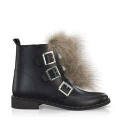 Bottines à Boucles 5484 18 Bottines à Boucles 5484 -Stripped Boutique 3884 6 0 1